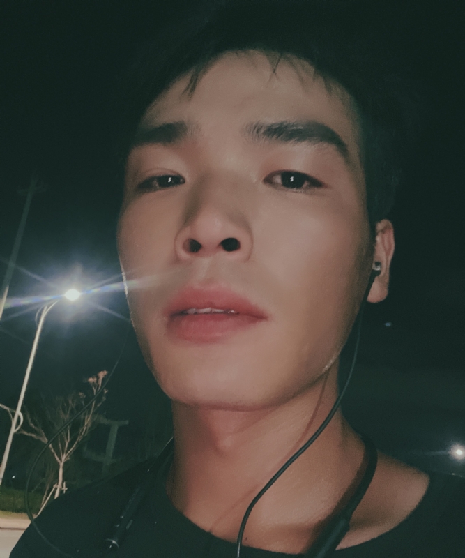 满船清梦压星河的第一张照片--衢州闪婚服务中心