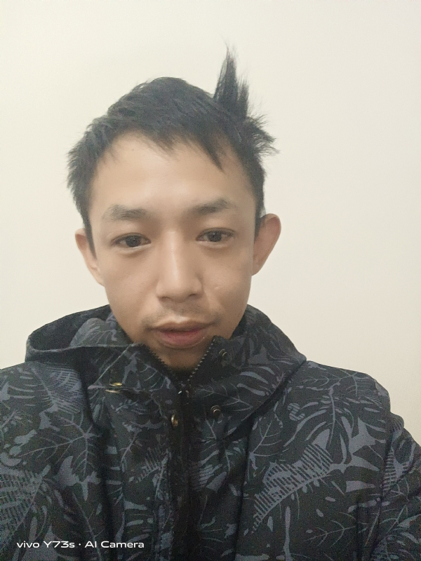 不吃葡萄皮的第一张照片--衢州闪婚服务中心